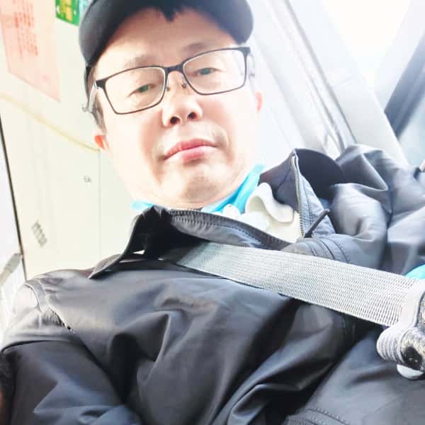 上海56岁单身帅哥真诚找对象-德阳征婚相亲网
